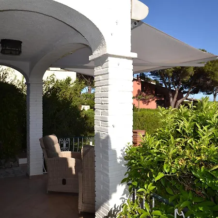 Casa Moderna En Zona Tranquila Con Piscina Y Cerca De La Playa En Torroella De Montgri - Es-323-17