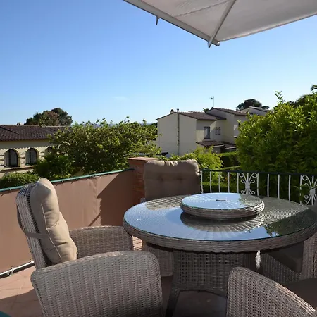 Дом отдыха Casa Moderna En Zona Tranquila Con Piscina Y Cerca De La Playa En Torroella De Montgri - Es-323-17 *